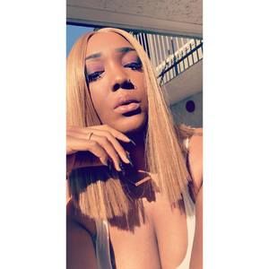 Meet your Posher, Devine